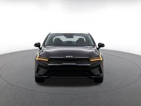 Used 2025 Kia K4 FWD image 2