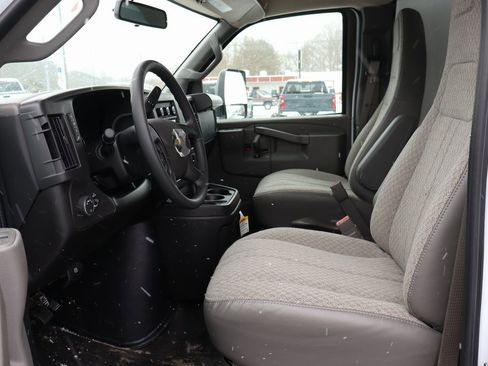 New 2025 Chevrolet Express 3500 w/ Power Convenience Package image 3