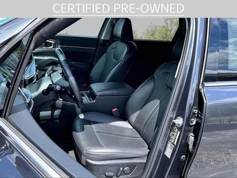 Certified 2024 Kia Sorento S FWD image 23