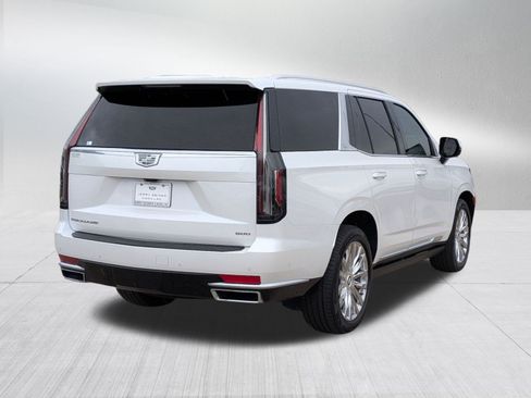 Used 2024 Cadillac Escalade Premium Luxury w/ Performance Package AWD/4WD image 5