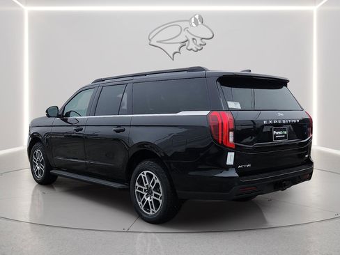 New 2026 Ford Expedition Max Active image 4