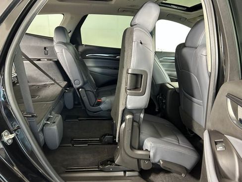 Used 2020 Buick Enclave Essence w/ Sound and Sites Package FWD image 27