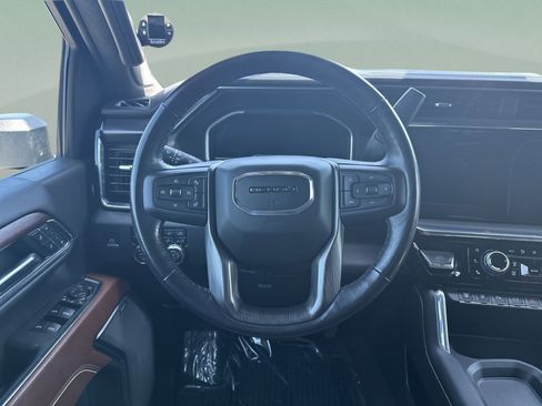 Used 2024 GMC Sierra 3500 Denali Ultimate AWD/4WD image 29