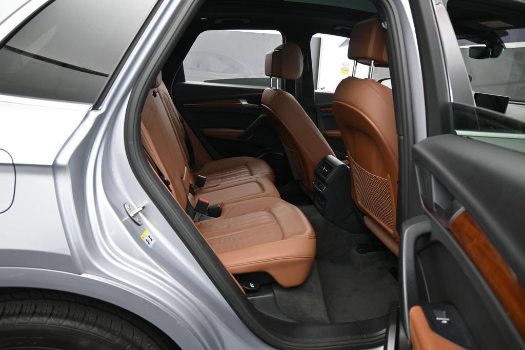 Used 2022 Audi Q5 2.0T Premium Plus w/ Premium Plus Package AWD/4WD image 42