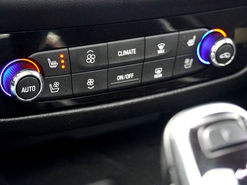 Used 2021 Buick Enclave Avenir w/ Avenir Technology Package image 15