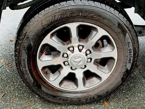 Used 2022 RAM 3500 Limited image 10