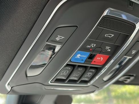 New 2026 Jeep Grand Wagoneer 4WD image 22