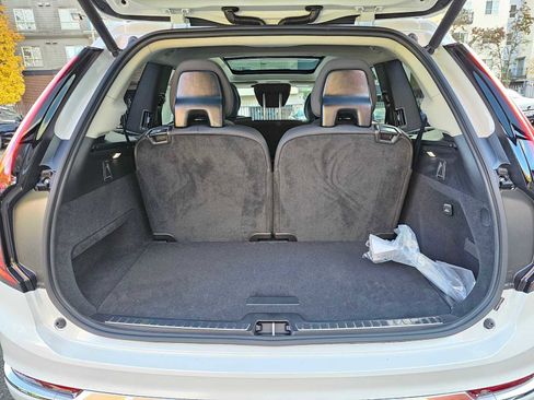 New 2026 Volvo XC90 B6 Core image 17