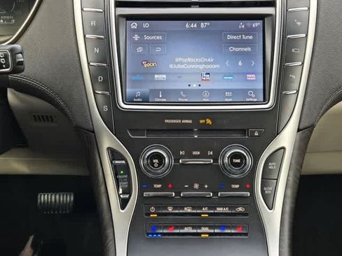 Used 2020 Lincoln Nautilus Reserve AWD/4WD image 16