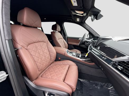 New 2027 BMW X7 xDrive40i w/ Executive Package AWD/4WD image 16