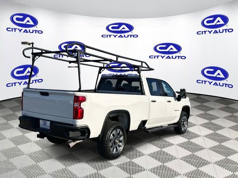 Used 2022 Chevrolet Silverado 2500 Custom image 3