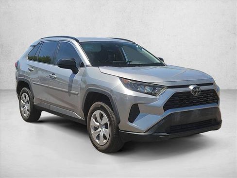 Used 2021 Toyota RAV4 LE w/ Carpet Mat Package (TMS) AWD/4WD image 3