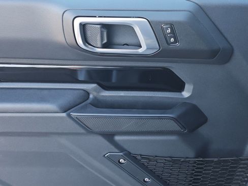 New 2025 Ford Bronco 2-Door AWD/4WD image 6