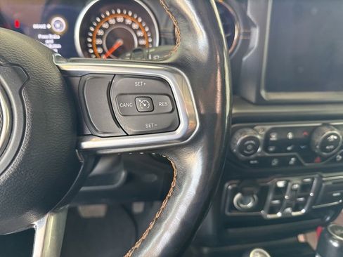 Used 2021 Jeep Wrangler Unlimited Sahara image 14