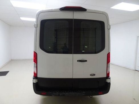 Used 2019 Ford Transit 150 130 Medium Roof RWD image 5