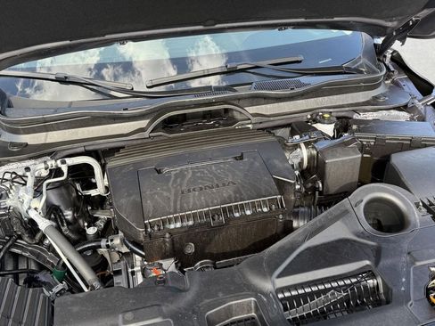 Certified 2025 Honda Pilot Touring image 48