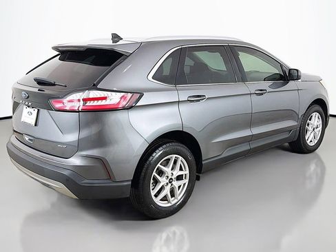 Used 2024 Ford Edge SEL w/ Convenience Package image 8