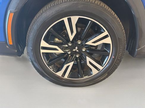 Used 2025 Mitsubishi Eclipse Cross SE AWD/4WD image 11