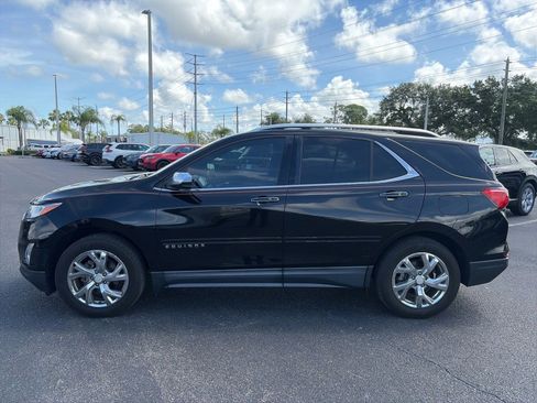 Used 2018 Chevrolet Equinox Premier FWD image 2