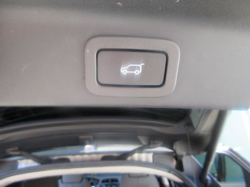 Used 2019 Jaguar F-PACE R-Sport AWD/4WD image 37