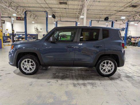 Certified 2023 Jeep Renegade Latitude AWD/4WD image 7