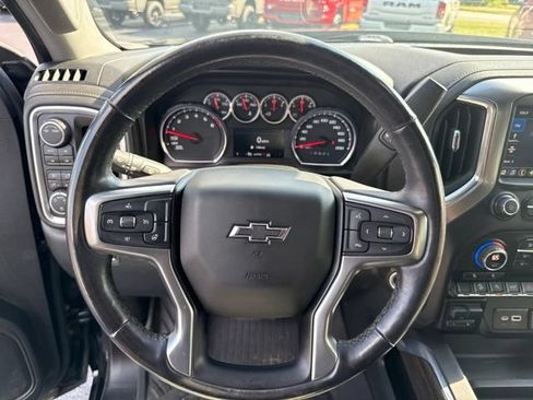 Used 2021 Chevrolet Silverado 1500 LT Trail Boss w/ Convenience Package II AWD/4WD image 22