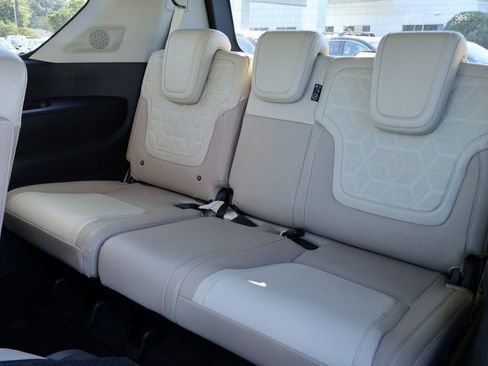 New 2026 Nissan Armada Platinum image 9