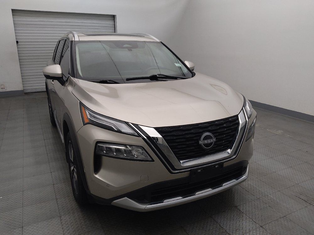 Used 2023 Nissan Rogue Platinum FWD image 14