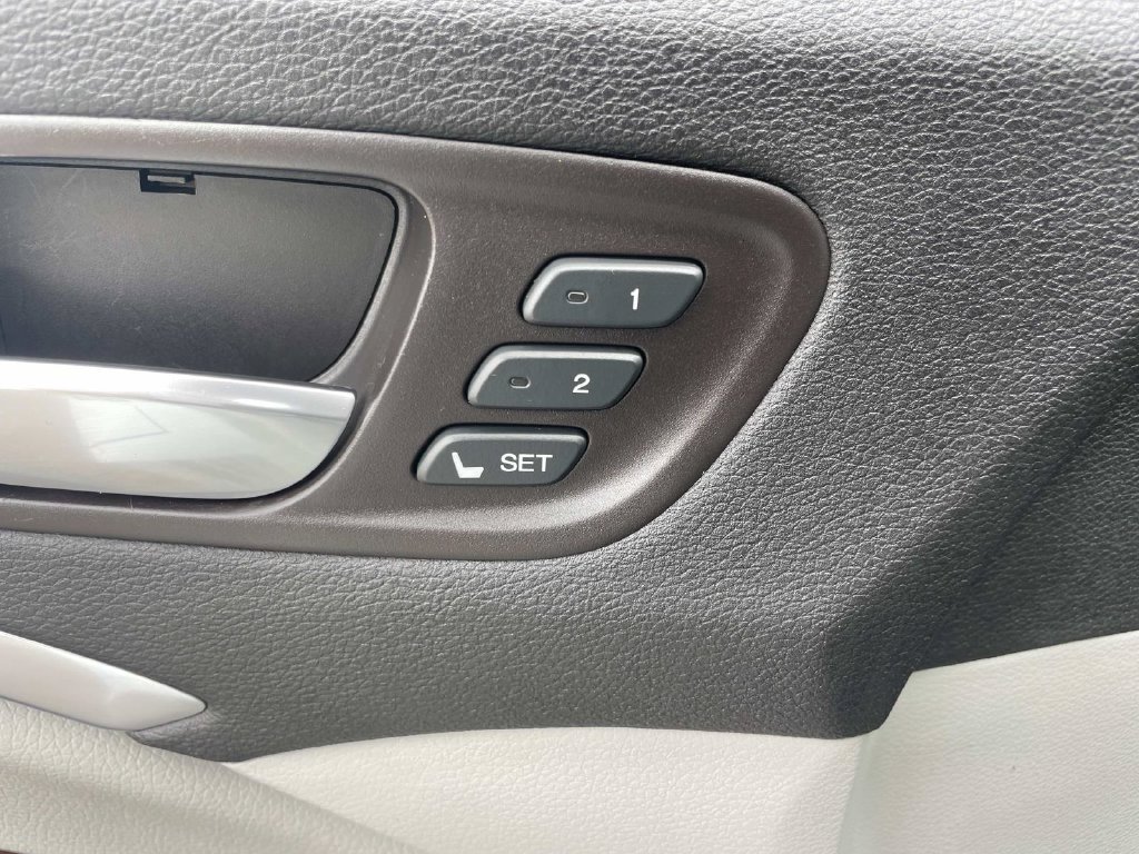 Used 2016 Acura MDX FWD image 18