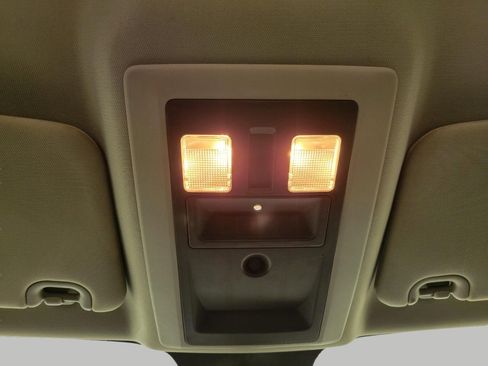 Used 2017 RAM 1500 Express w/ Express Value Package AWD/4WD image 18