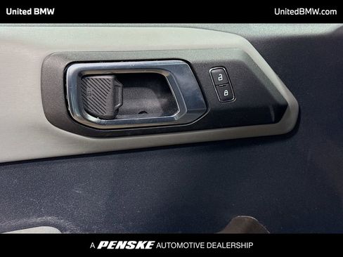 Used 2022 Ford Bronco Badlands image 3