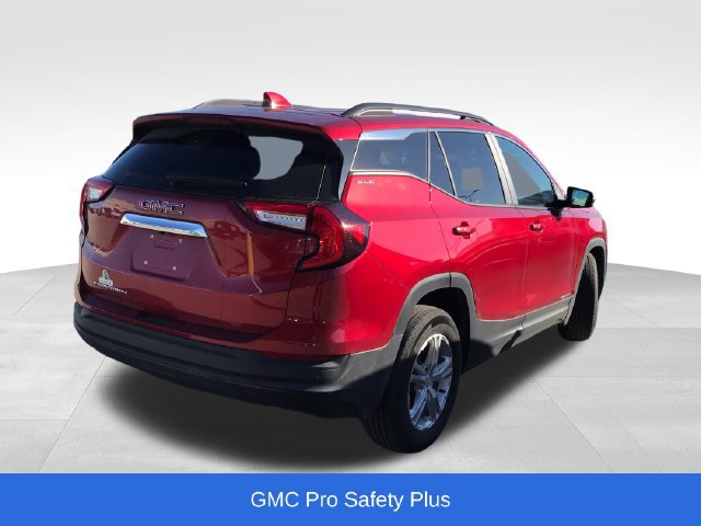 Used 2022 GMC Terrain SLE w/ Driver Convenience Package FWD image 2