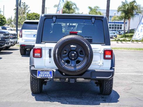 Used 2023 Jeep Wrangler Unlimited Sport AWD/4WD image 9
