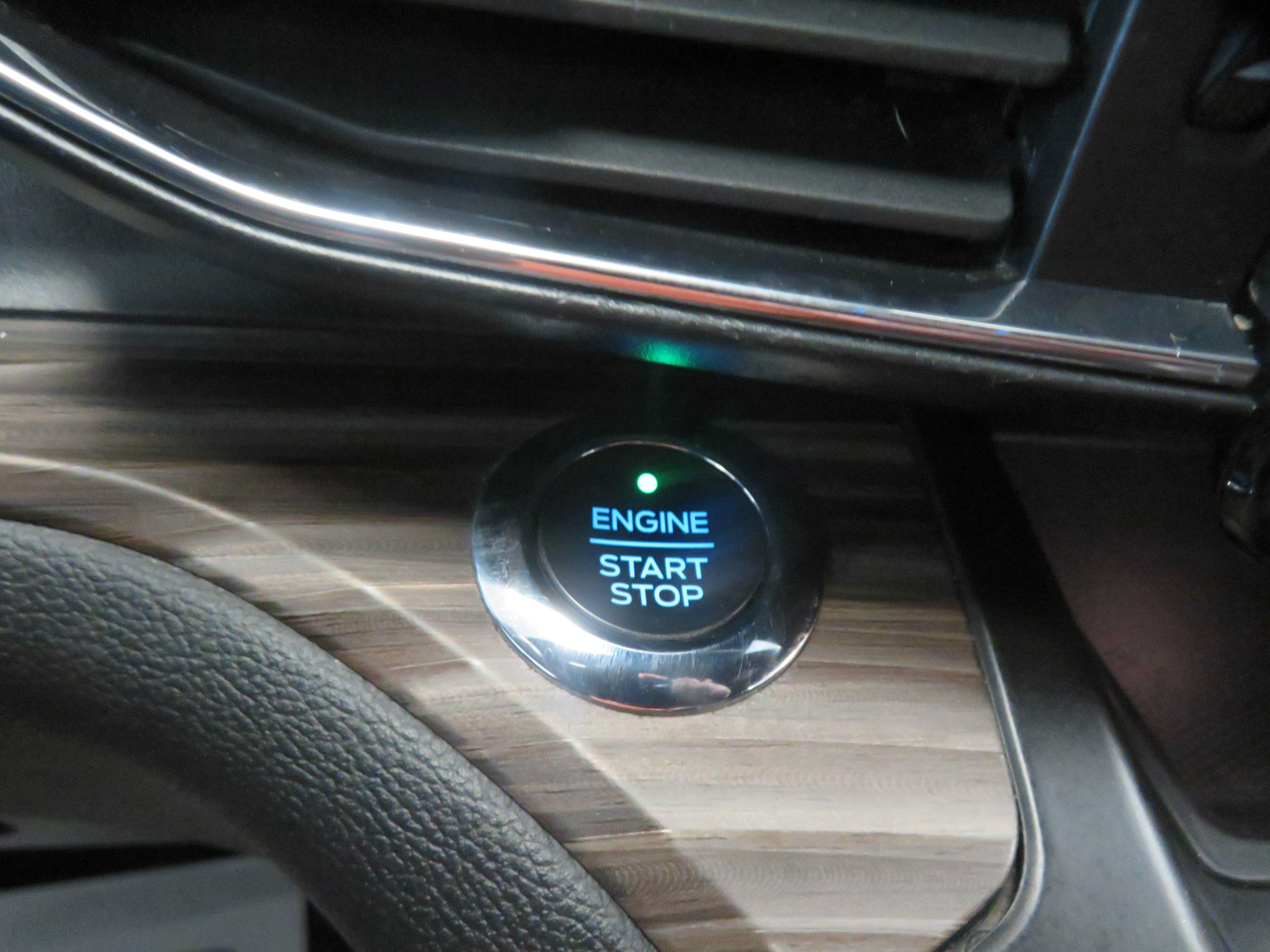 Used 2020 Ford Explorer Limited AWD/4WD image 39