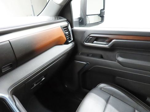 Used 2024 GMC Sierra 2500 Denali w/ Denali Reserve Package AWD/4WD image 27