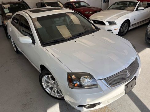 Used 2011 Mitsubishi Galant SE image 8