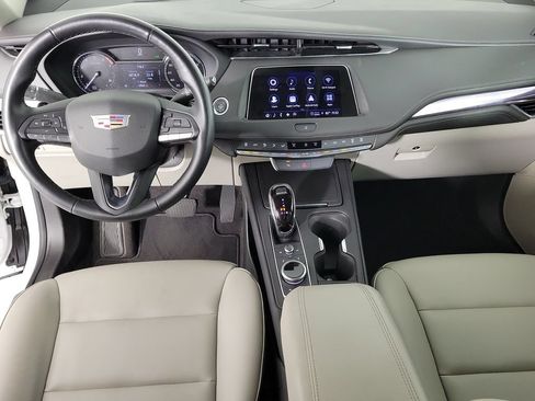 Used 2023 Cadillac XT4 Luxury FWD image 15