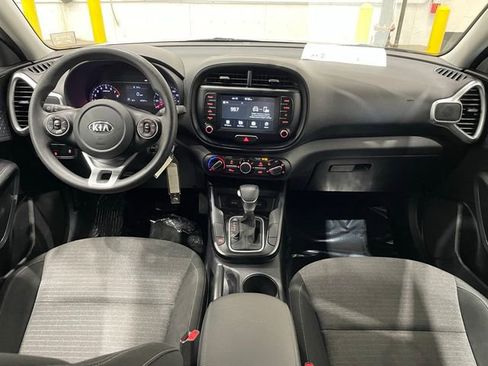 Used 2020 Kia Soul S image 27