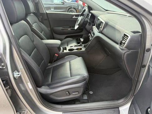Used 2020 Kia Sportage EX w/ Option Group 15 AWD/4WD image 29