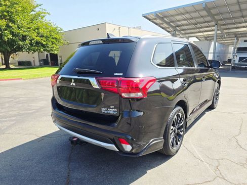 Used 2018 Mitsubishi Outlander SEL image 8