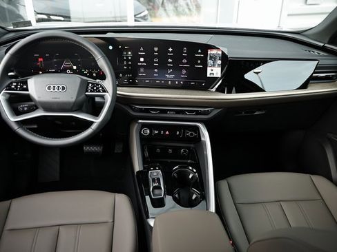 New 2025 Audi Q5 Premium image 25