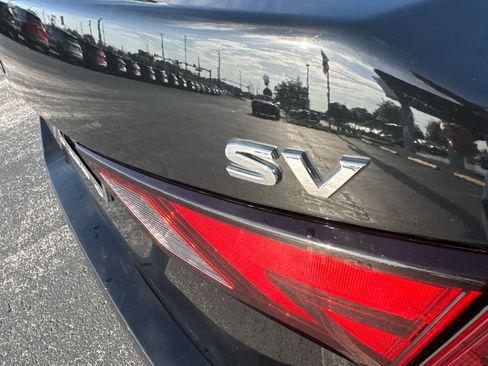 Used 2020 Nissan Sentra SV w/ SV Premium Package FWD image 7
