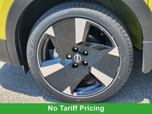 New 2025 Nissan Kicks SR image 7