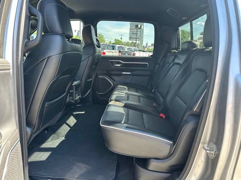 Used 2025 RAM 1500 Laramie AWD/4WD image 33