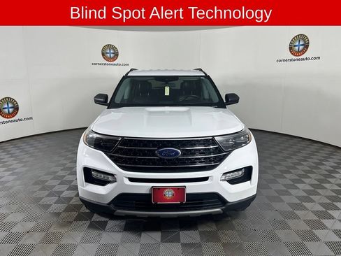 Used 2021 Ford Explorer XLT w/ Equipment Group 202A AWD/4WD image 14