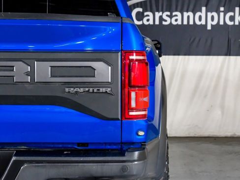 Used 2019 Ford F150 Raptor w/ Equipment Group 802A Luxury image 44