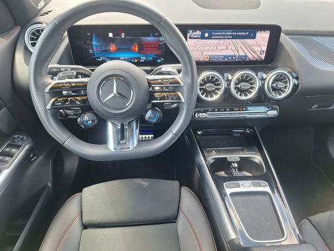 Used 2025 Mercedes-Benz GLA 35 AMG 4MATIC image 22