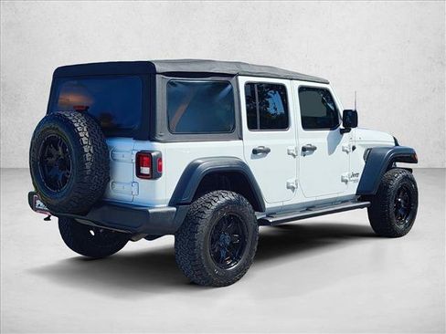 Used 2018 Jeep Wrangler Unlimited Sport S AWD/4WD image 5