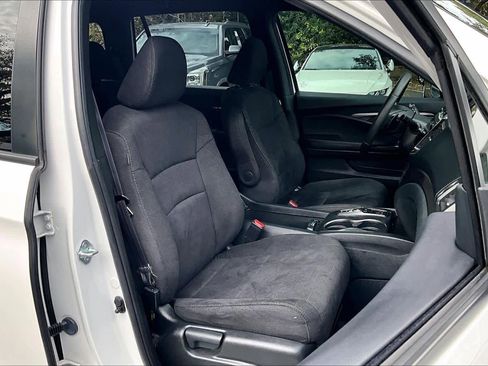 Used 2022 Honda Pilot Sport image 7