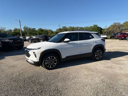 New 2026 Chevrolet TrailBlazer LT w/ Driver Confidence Package image 3